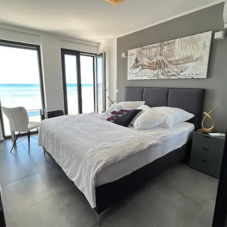 Paramount Adria Appartement *