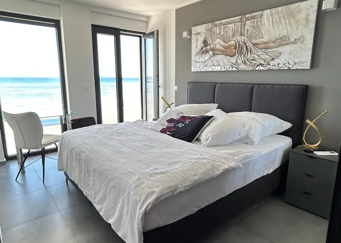 Paramount Adria Apartament *